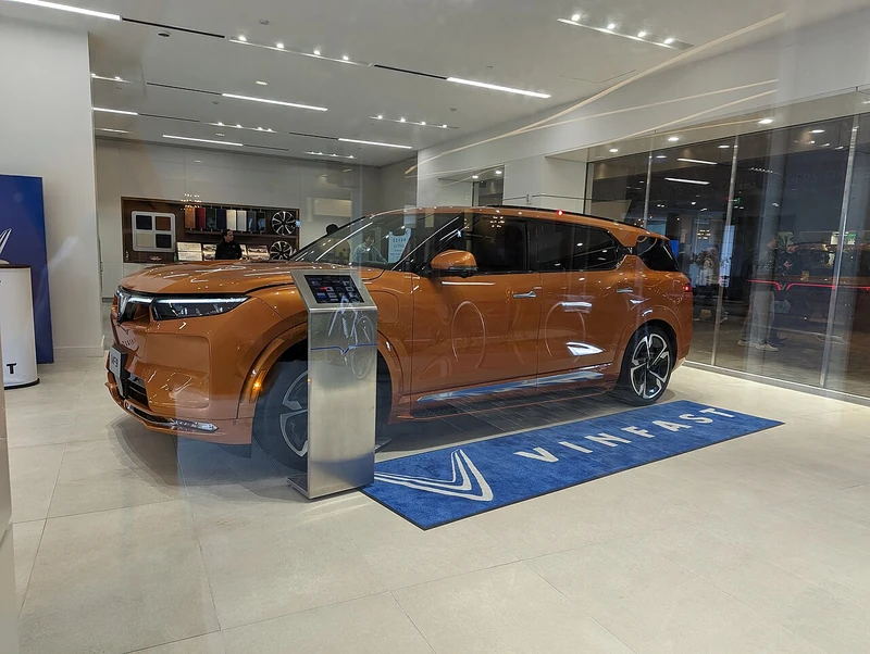 VinFast VF 9
