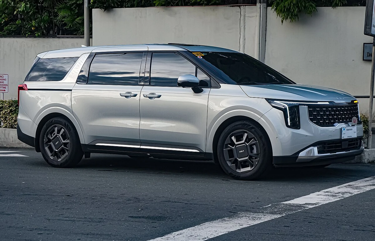 Kia Carnival