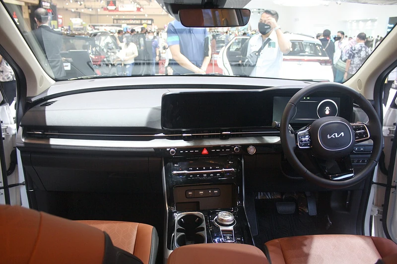 nội thất Kia Carnival