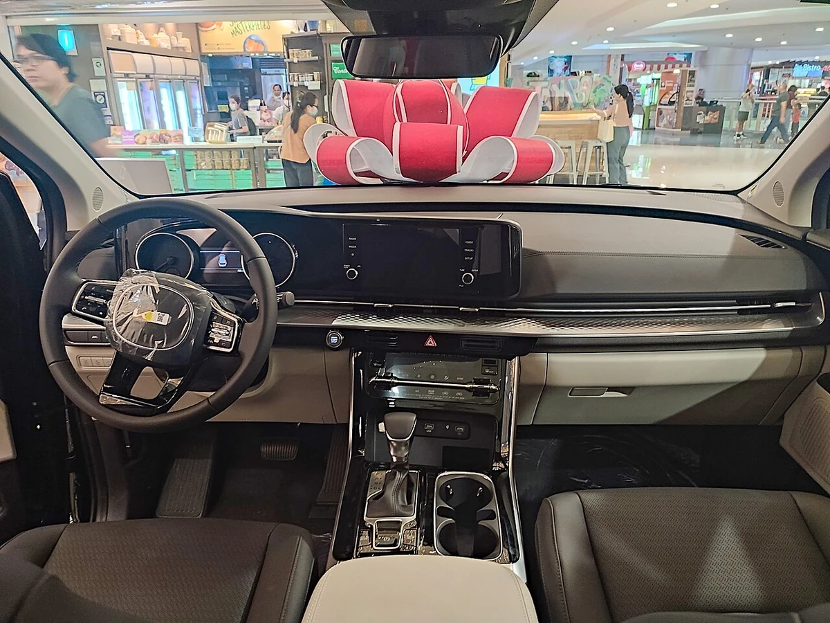 nội thất Kia Carnival