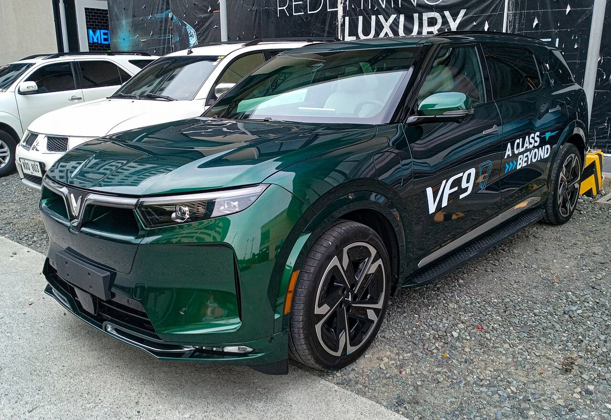 VinFast VF 9