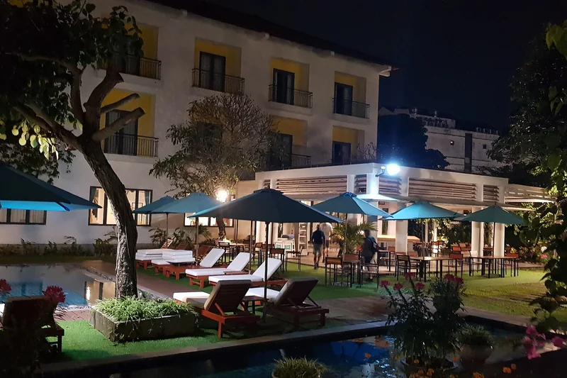 Khung cảnh phố cổ Hội An vào buổi tối