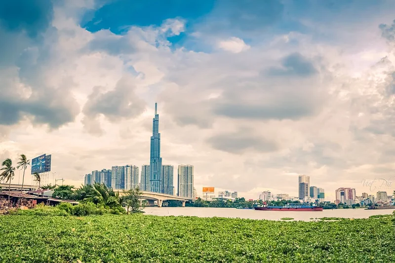 Đường chân trời Thành phố Hồ Chí Minh nhìn từ Thủ Đức