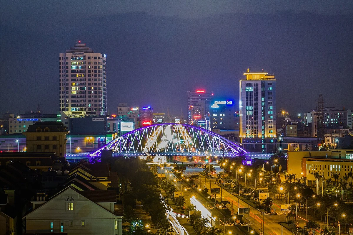 Cảnh đô thị Hải Phòng về đêm, ảnh tư liệu điểm đến