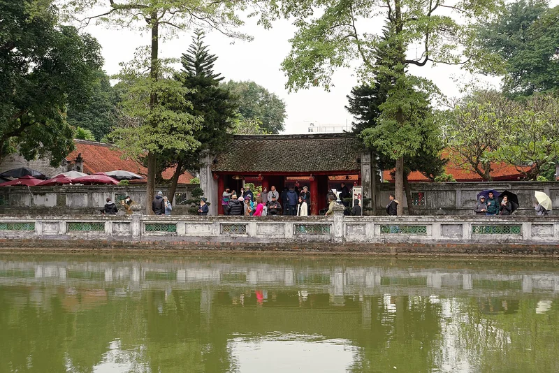Khu Văn Miếu Hà Nội, ảnh tư liệu điểm đến, không phải trường hay dịch vụ bàn giao trẻ.