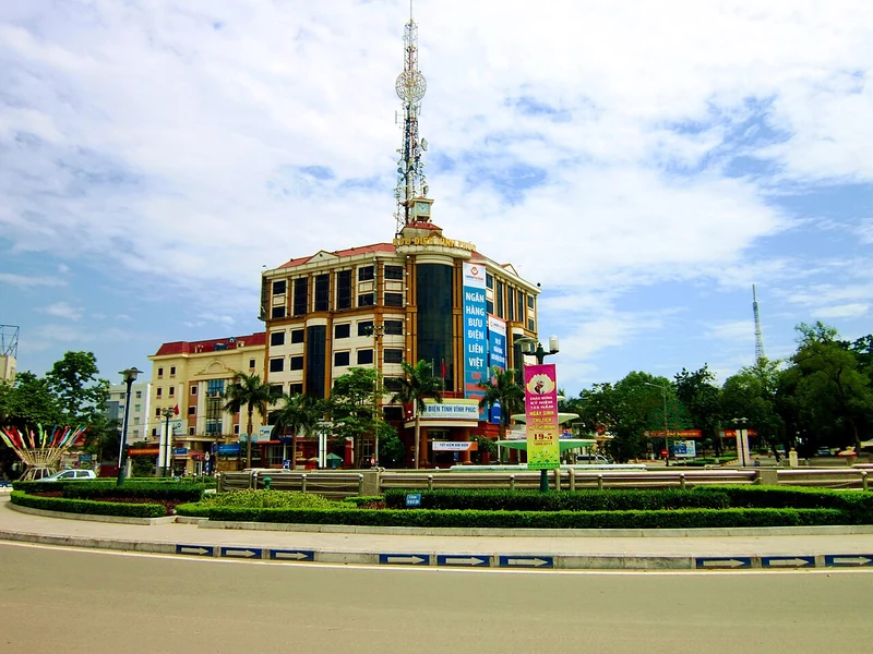 Vĩnh Yên, minh họa bối cảnh một đầu hành trình