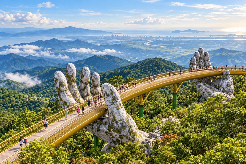 Cầu Vàng Bà Nà Hills