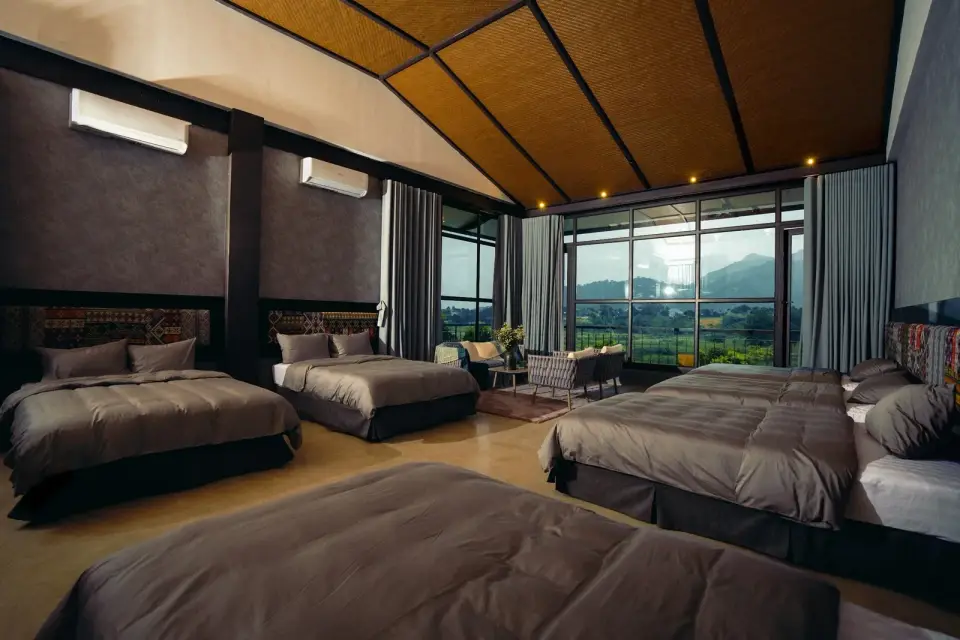 Clubhouse — ảnh nhóm căn từ thư viện đối tác
