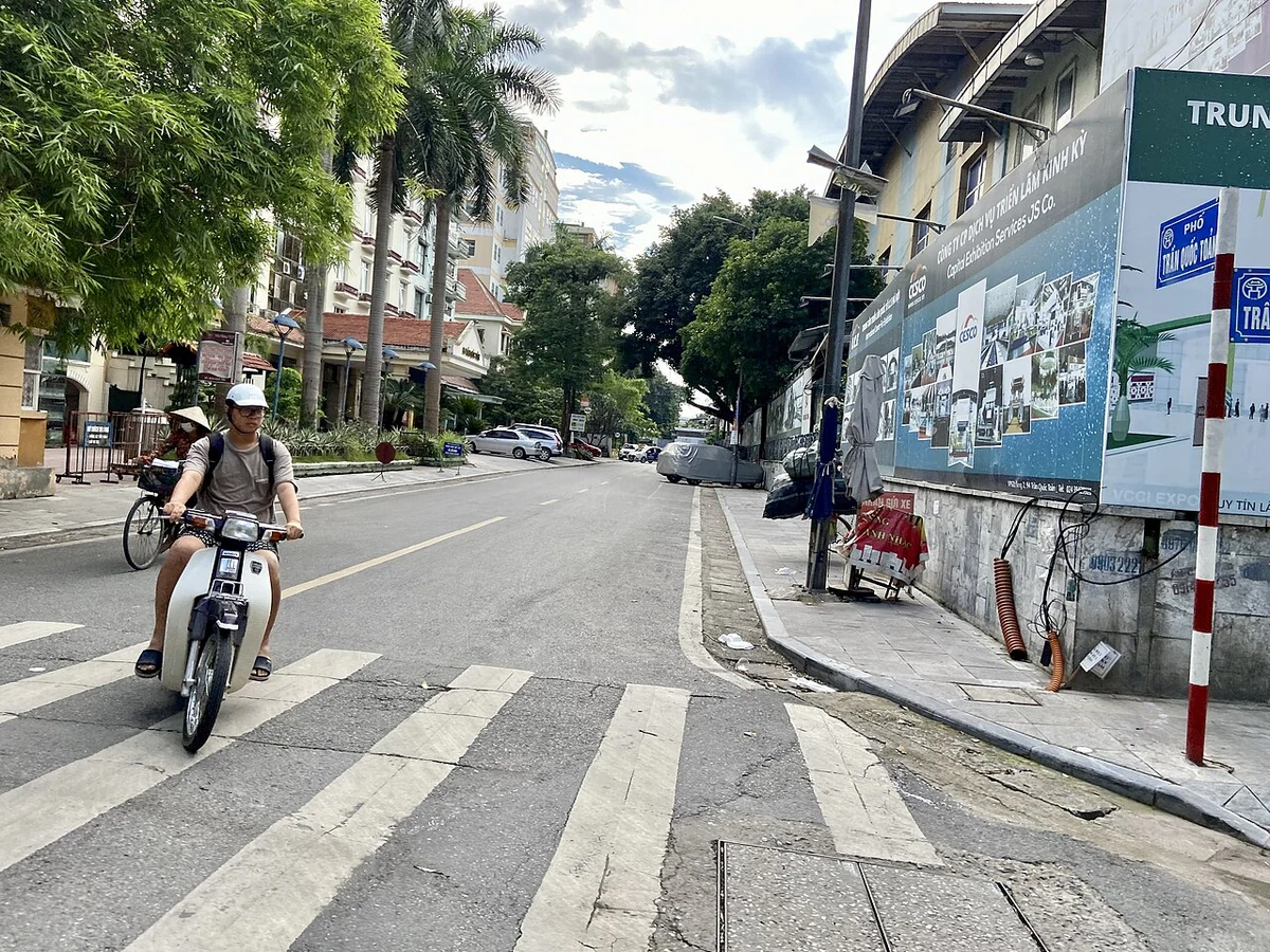 Phố Trần Quốc Toản tại Hà Nội, ảnh tư liệu điểm đến, không phải cổng doanh nghiệp Nghi Sơn.